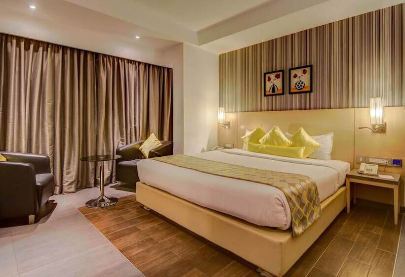 فندق Landmark Residency