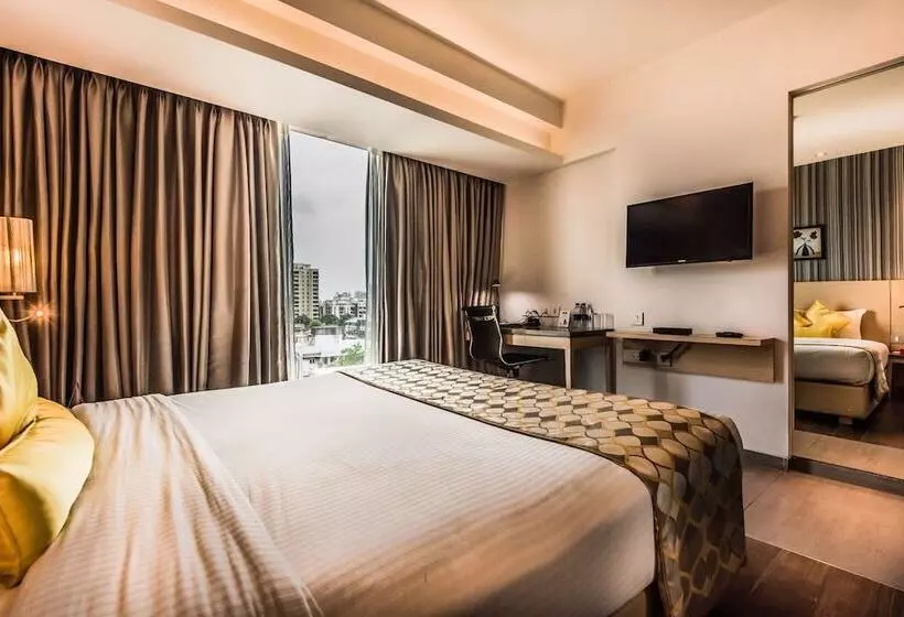 Hôtel Landmark Residency