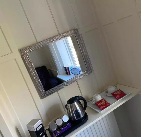 Aamiaismajoitus (B&B) Nettleton Country House