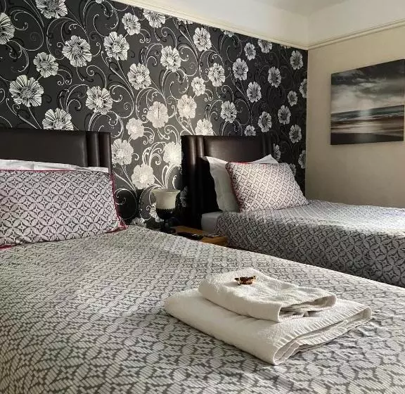 Aamiaismajoitus (B&B) Nettleton Country House