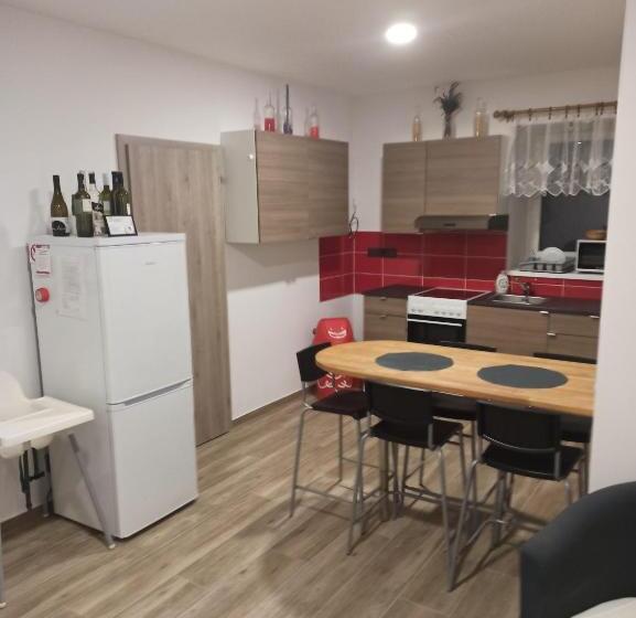 צימר Ubytování Němčičky