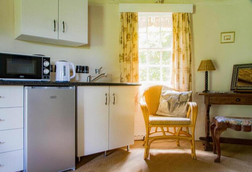 酒店 Baldinnie Cottages