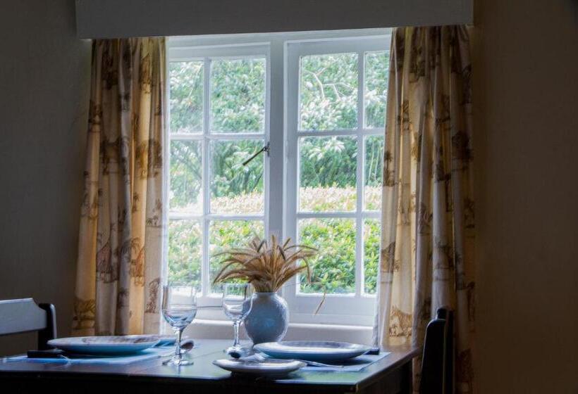 酒店 Baldinnie Cottages