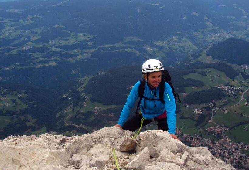 Отель Garnì Cir