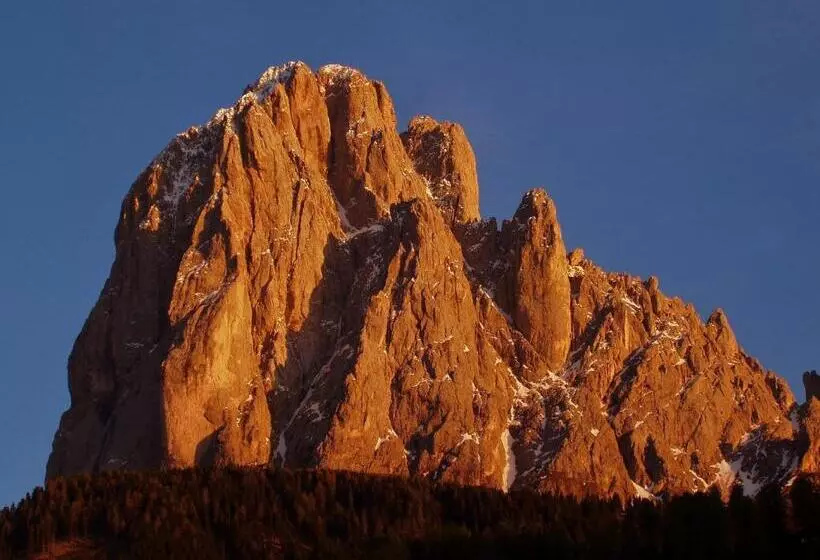 ホテル Garnì Cir