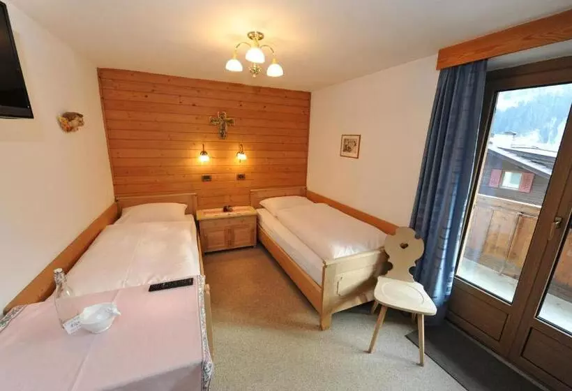 ホテル Garnì Cir