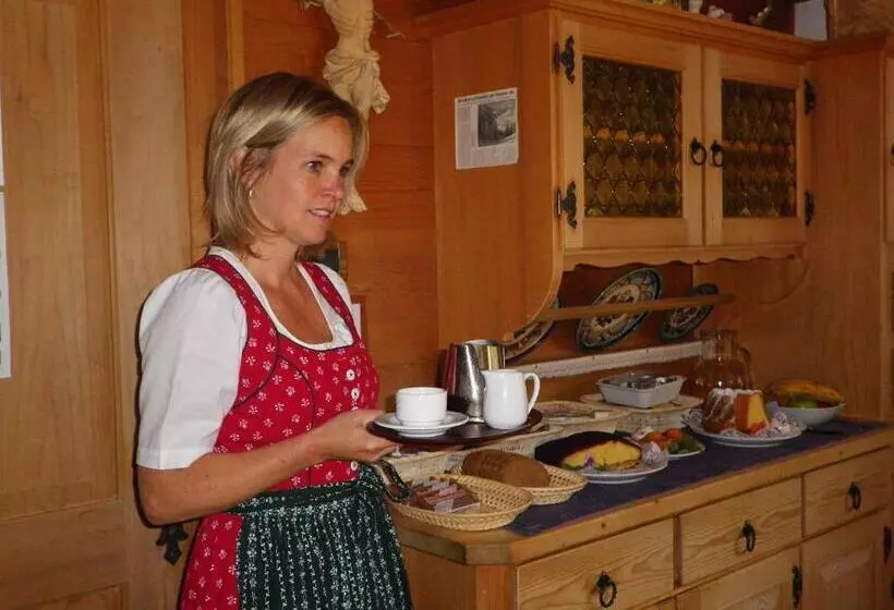 ホテル Garnì Cir