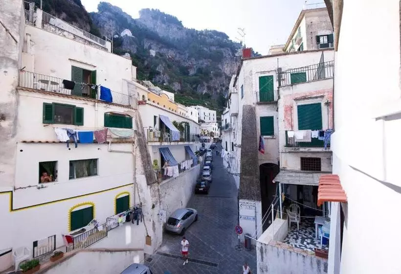 Majatalo Casa Aurora Atrani   Amalfi Coast   Beach