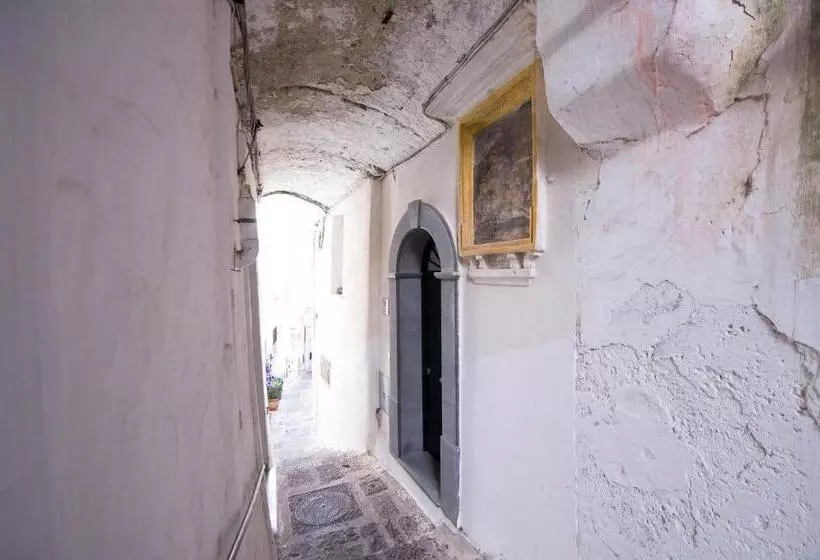 Majatalo Casa Aurora Atrani   Amalfi Coast   Beach