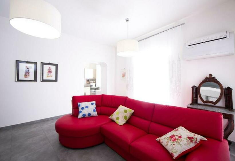 Пансион Casa Aurora Atrani   Amalfi Coast   Beach