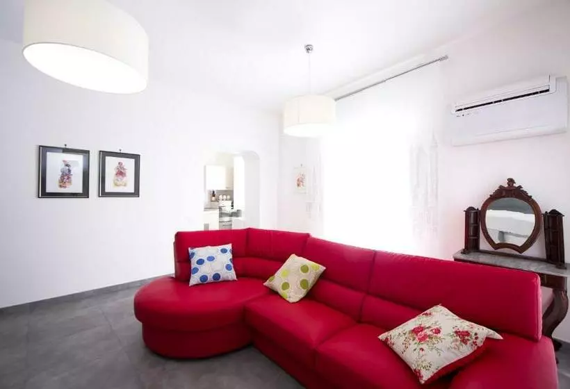 Majatalo Casa Aurora Atrani   Amalfi Coast   Beach