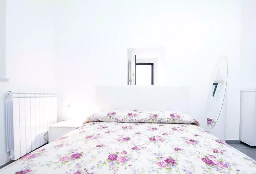 Majatalo Casa Aurora Atrani   Amalfi Coast   Beach