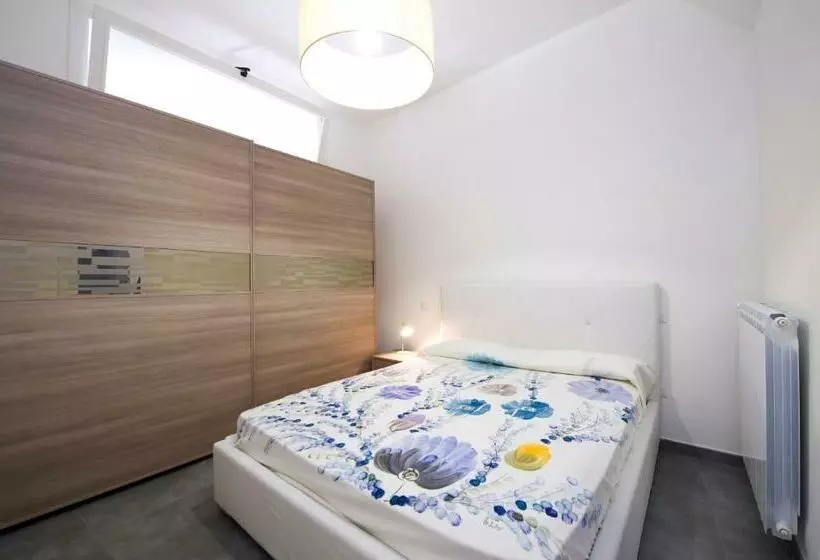 Majatalo Casa Aurora Atrani   Amalfi Coast   Beach