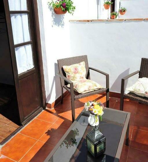 Pension (Hôtel basse catégorie) De Patios