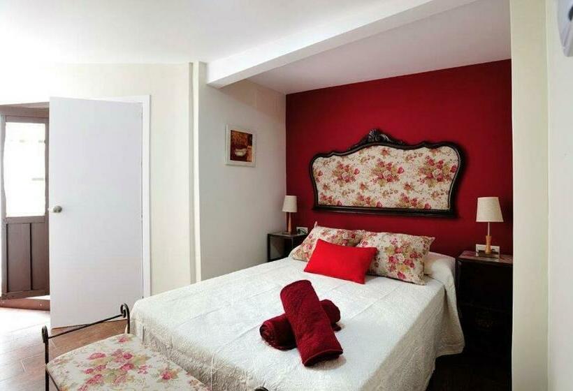 Pension (Hôtel basse catégorie) De Patios