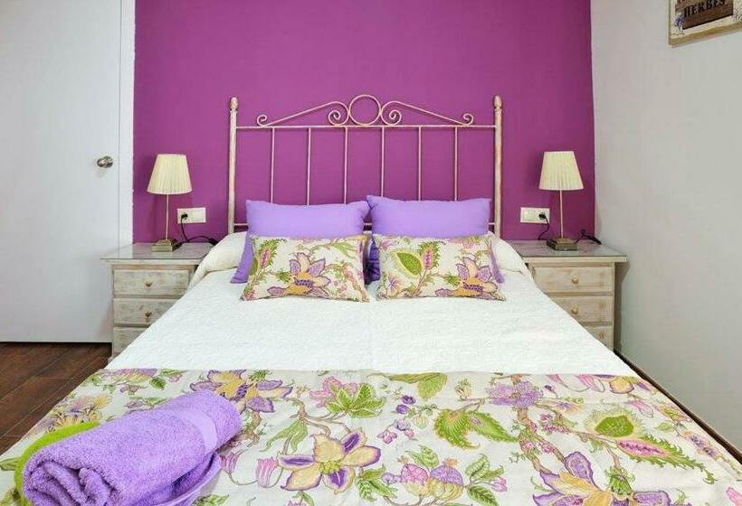 Pension (Hôtel basse catégorie) De Patios