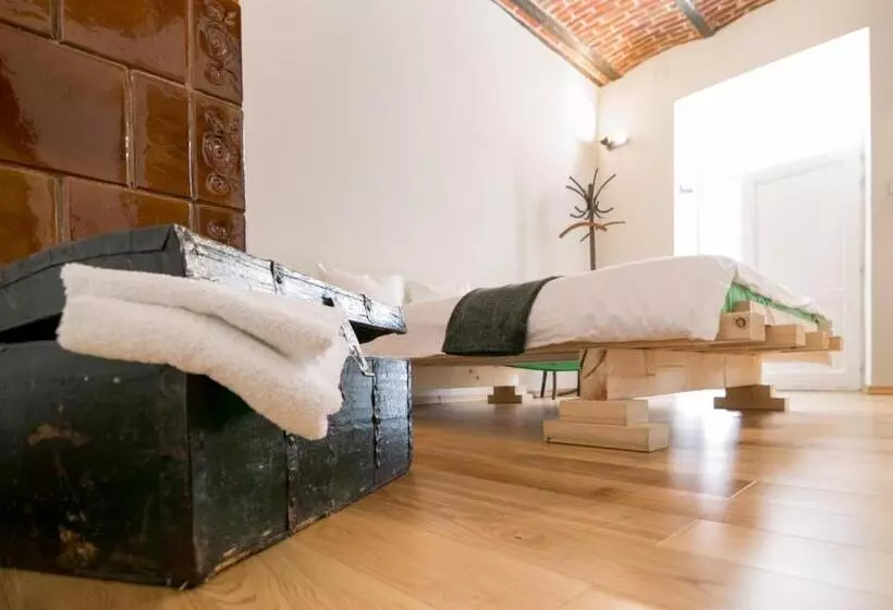 پانسیون Folkloric Loft Ulița Românească