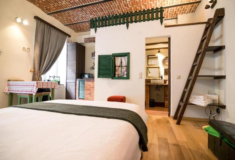 پانسیون Folkloric Loft Ulița Românească