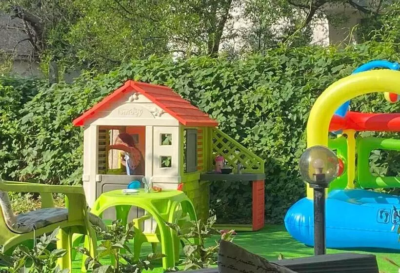 ペンション Jacky S House