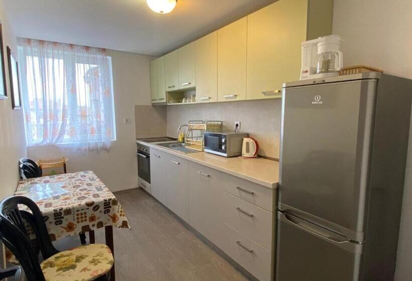 بنسيون Jacky S House