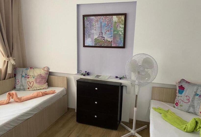 بنسيون Jacky S House