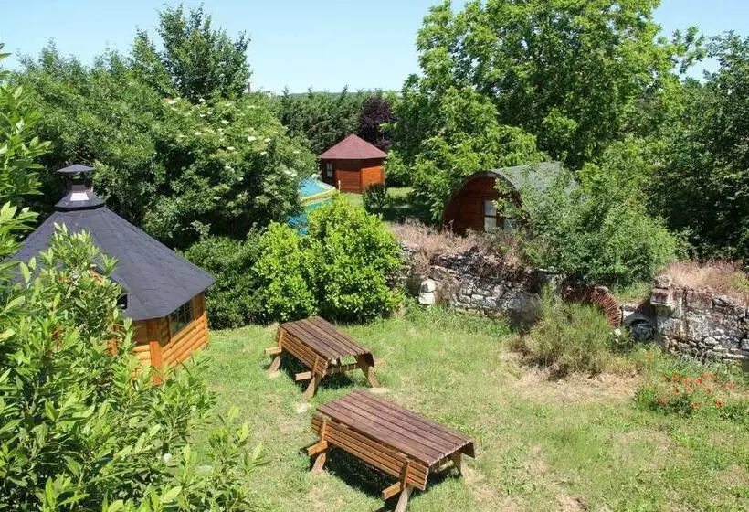 Majatalo La Longère Du Parc