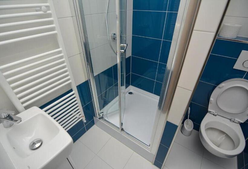 ペンション Vila Kamah