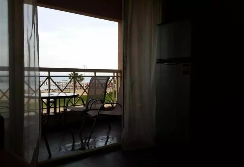 Porto South Beach Royal Sea View Families صف اول بحر مباشر