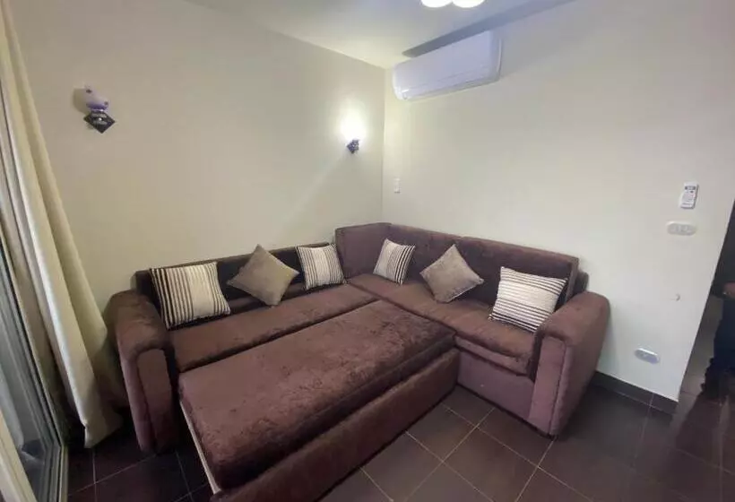 Porto South Beach Royal Sea View Families صف اول بحر مباشر