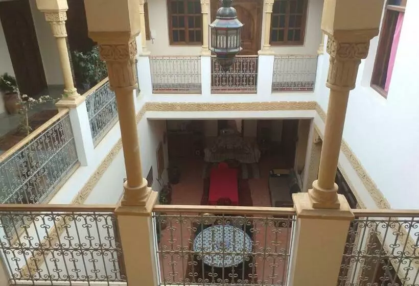 リヤド Dar Wassim El Ghali