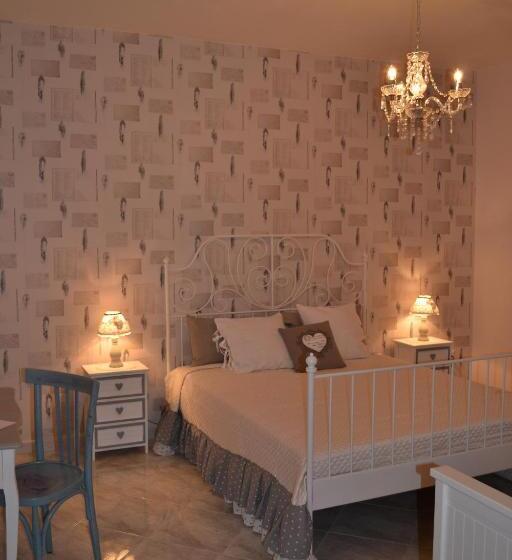 تختخواب و صبحانه La Corte Delle Vanità