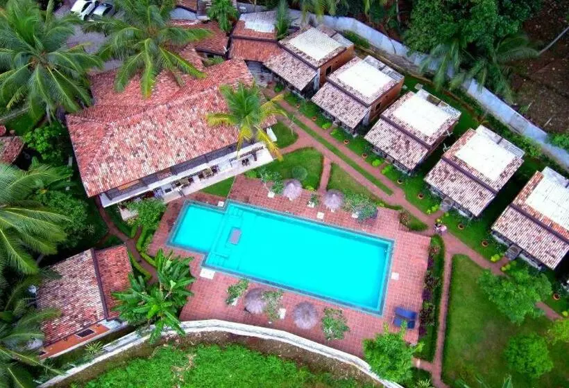 ホテル Villa Pinnawala & Restaurant