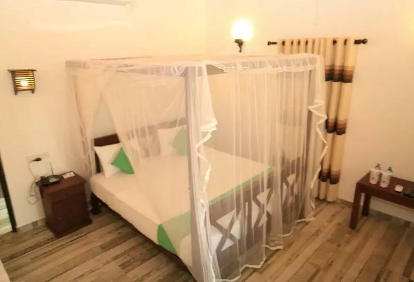 ホテル Villa Pinnawala & Restaurant