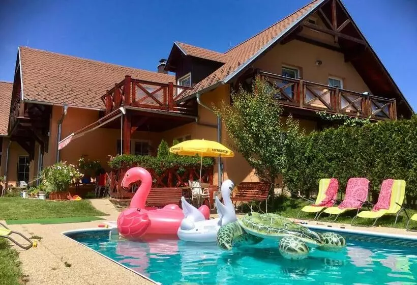 ペンション Apartments Lipno Serafin