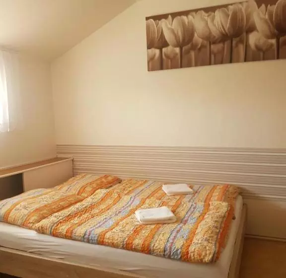 Majatalo Penzion Pasohlávky