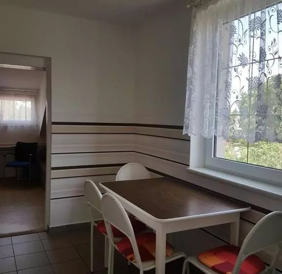 Majatalo Penzion Pasohlávky