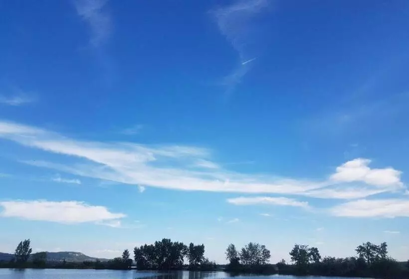 Majatalo Penzion Pasohlávky