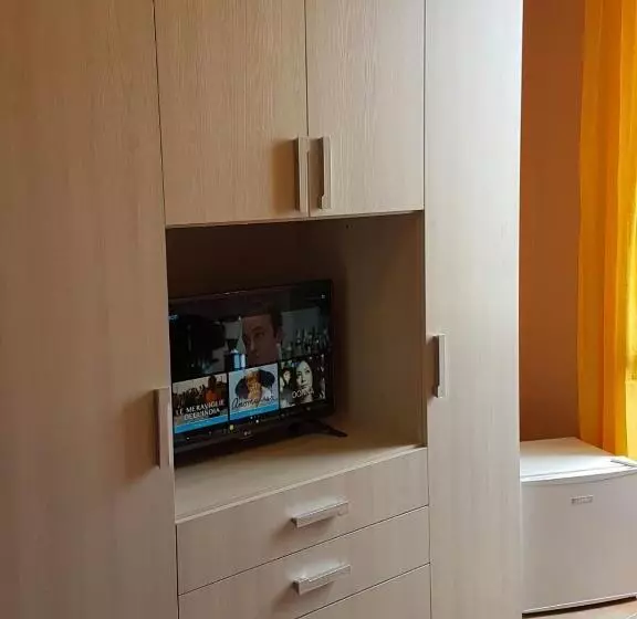 پانسیون Perla Nera Guesthouse