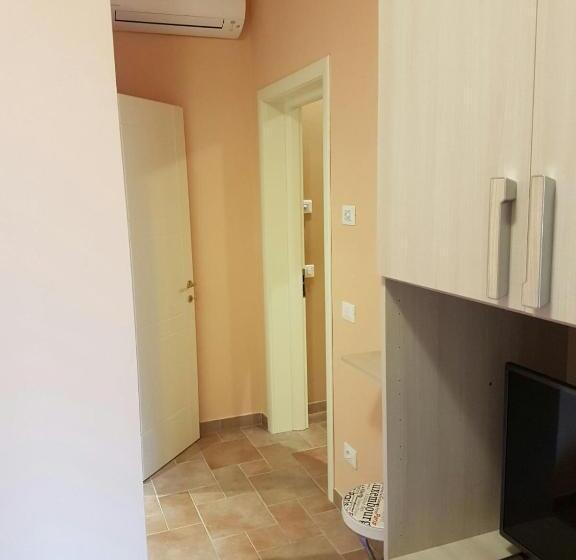 پانسیون Perla Nera Guesthouse