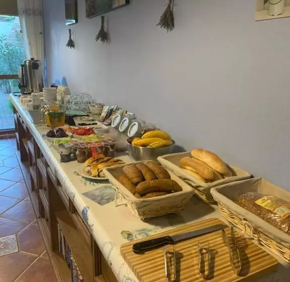 ペンション Rekreačný Dom Sisi