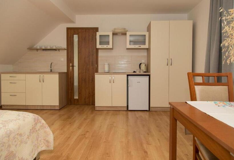 بنسيون Rekreačný Dom Sisi