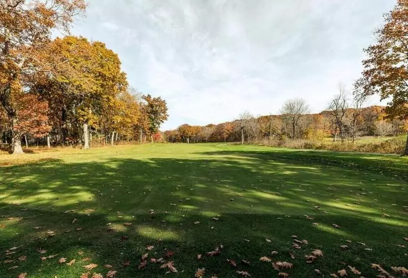 7th Hole Chalet At Wintergreen Resort Hot Tub, Sauna & 3 Fireplaces