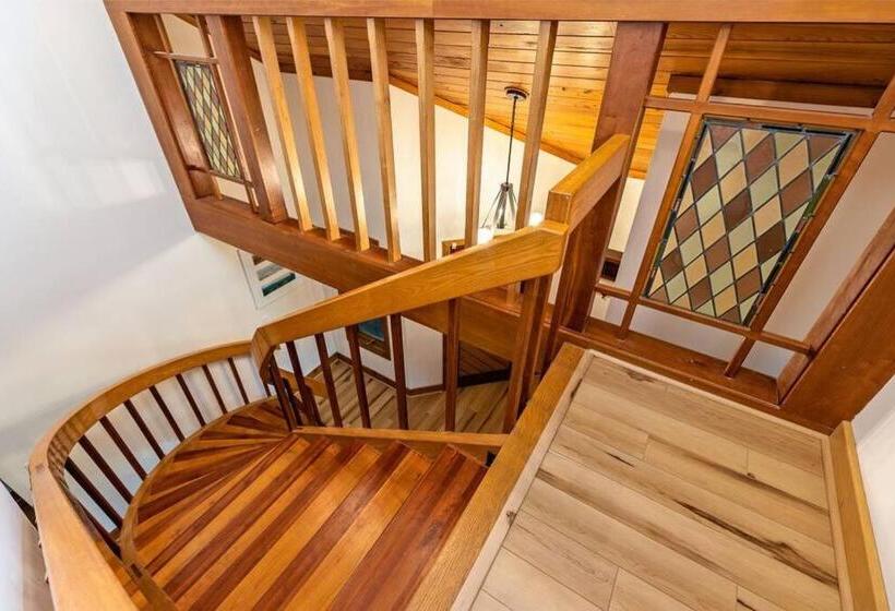 7th Hole Chalet At Wintergreen Resort Hot Tub, Sauna & 3 Fireplaces