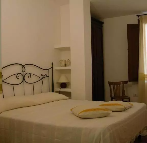 B&b L Umbra Di Lu Soli