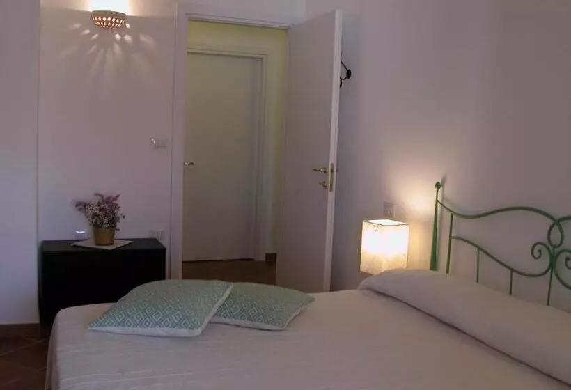 B&b L Umbra Di Lu Soli