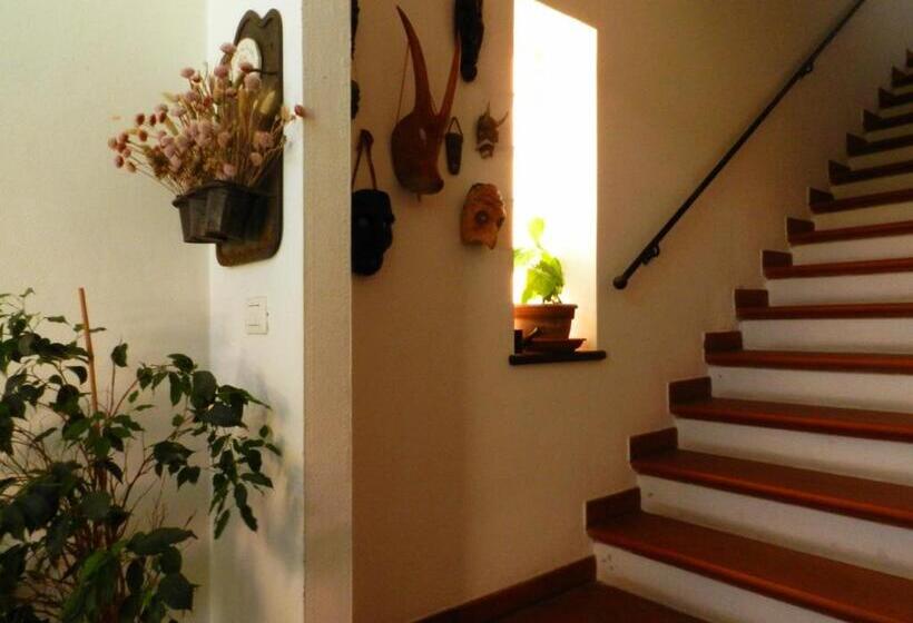 B&b L Umbra Di Lu Soli