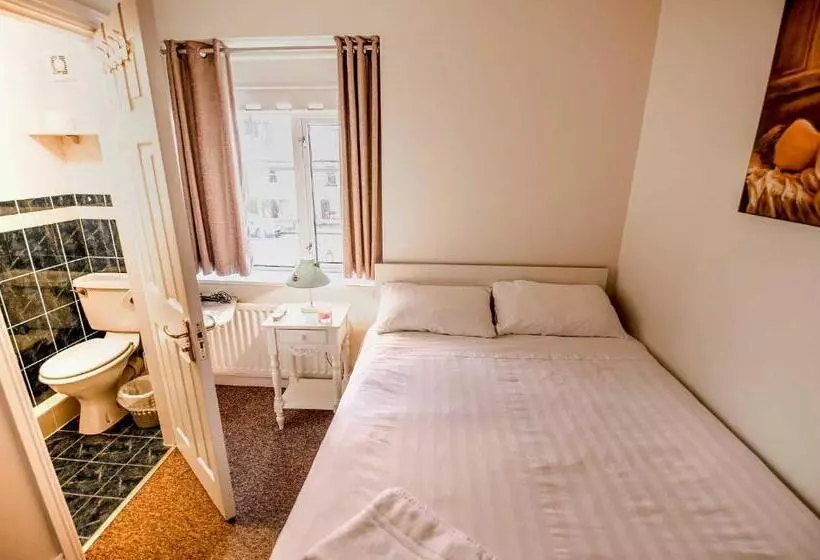 تختخواب و صبحانه Urban Nest Townhouse