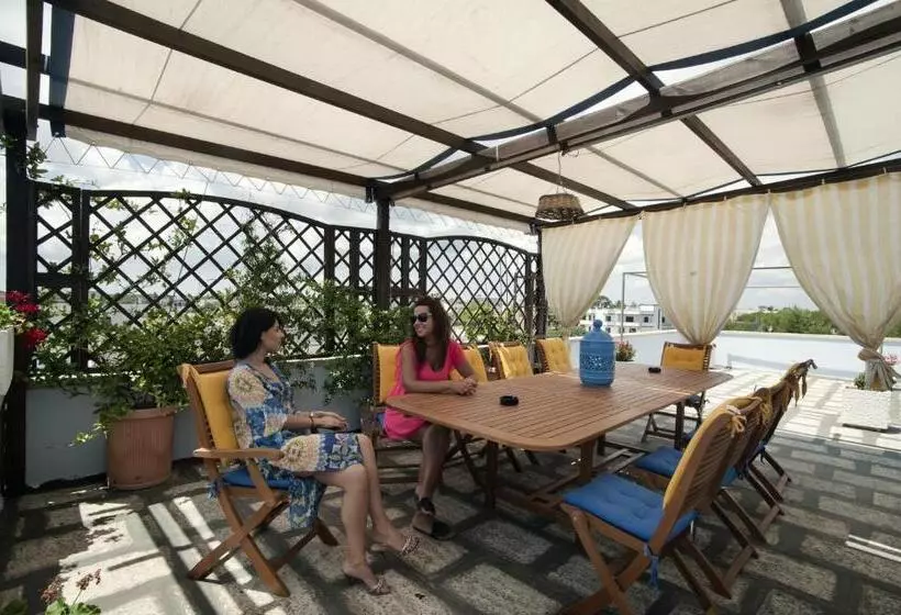 Aamiaismajoitus (B&B) Brezza Di Mare