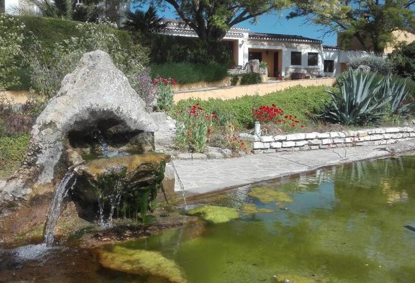 Bed and Breakfast La Escuela Del Campo