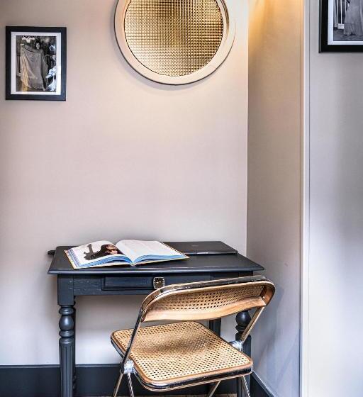 Bed and Breakfast La Femme D à Côté